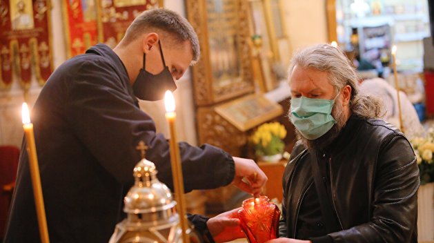 Второй год без Пасхи. Церкви на Украине грозят локдауном