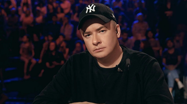 «Неприлично?»: Данилко раскрыл, почему одевается во все черное «Неприлично?»: Данилко раскрыл, почему одевается во все черное
