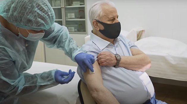 Золотарев рассказал, что приводит к дракам за вакцину на Украине