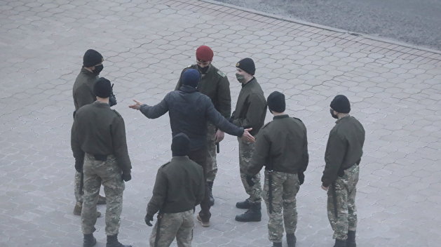В Минске задержали двух российских журналистов В Минске задержали двух российских журналистов