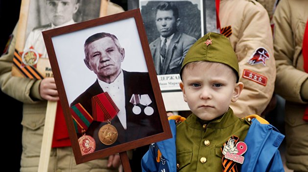 «Мы за вами придем»: украинские спецслужбы запугивают участников «Бессмертного полка» на освобожденных территориях - МВД «Мы за вами придем»: украинские спецслужбы запугивают участников «Бессмертного полка» на освобожденных территориях - МВД
