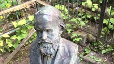 В Киеве вандалы надругались над могилой известного ученого