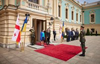 Что-то выпало: на встрече лидеров Украины и Грузии произошел конфуз