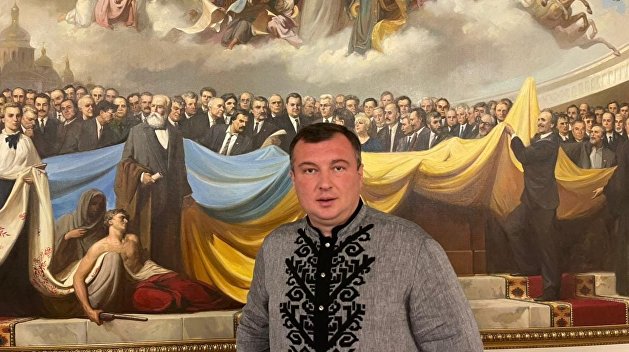 Украинский депутат после принятия Радой закона о коренных народах объявил русских «недочеловеками» Украинский депутат после принятия Радой закона о коренных народах объявил русских «недочеловеками»