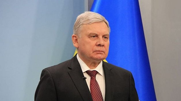 Пятый министр за сутки: глава оборонного ведомства Украины ушел в отставку
