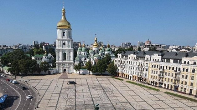 Организаторам скандального дрифта в центре Киева грозит до 4 лет за решеткой Организаторам скандального дрифта в центре Киева грозит до 4 лет за решеткой