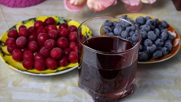 Мокруха, контрабас и спотыкач: идеальное для хмурой осени украинское спиртное Мокруха, контрабас и спотыкач: идеальное для хмурой осени украинское спиртное