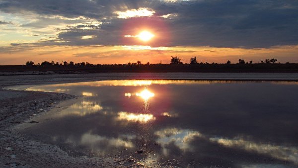Розовое озеро, «пустыня» и дикая природа морской косы: уникальные места юга Украины Розовое озеро, «пустыня» и дикая природа морской косы: уникальные места юга Украины