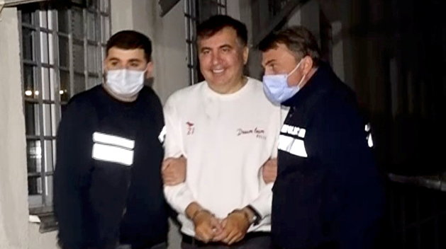 У посольства Грузии в Киеве проходит акция в поддержку Саакашвили У посольства Грузии в Киеве проходит акция в поддержку Саакашвили