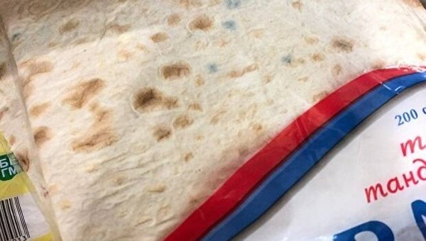 Лаваш с грибками: харьковский супермаркет впаривает покупателям гнилые продукты Лаваш с грибками: харьковский супермаркет впаривает покупателям гнилые продукты