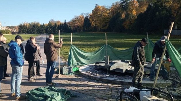 Во Львове избавились от Звезды Победы Во Львове избавились от Звезды Победы