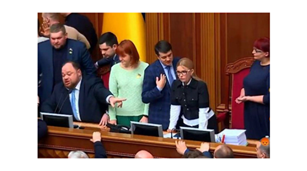 Разумков обошел Тимошенко и уже догоняет Бойко