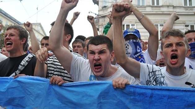 Что-то пошло не так: антироссийская провокация украинских ультрас в Боснии закончилась провалом Что-то пошло не так: антироссийская провокация украинских ультрас в Боснии закончилась провалом