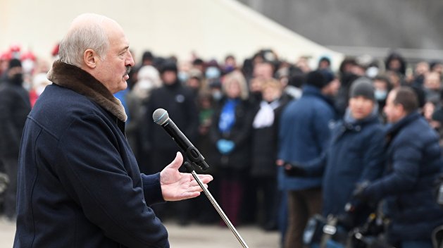 «Заберите этих людей!» Лукашенко призвал Германию к ответу после встречи с беженцами «Заберите этих людей!» Лукашенко призвал Германию к ответу после встречи с беженцами