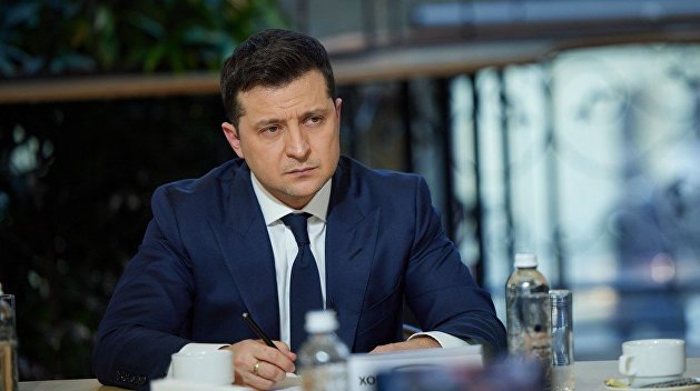 Киевский эксперт рассказал о «нелепом» поступке, который совершил Зеленский в этом году Киевский эксперт рассказал о «нелепом» поступке, который совершил Зеленский в этом году