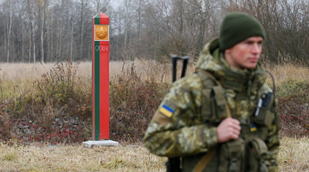 Появилось видео «расстрела мигрантов» украинскими пограничниками Появилось видео «расстрела мигрантов» украинскими пограничниками