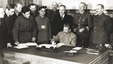«Рука об руку с советскими войсками». Как Сталин и Сикорский договорились воевать против Гитлера