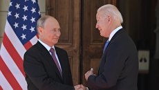 Путин и Байден: конфликтная беседа
