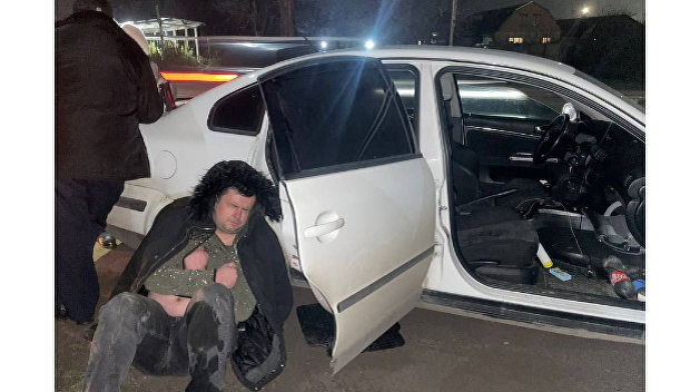 Плюнул в лицо полицейскому: Витоса задержали на Украине Плюнул в лицо полицейскому: Витоса задержали на Украине