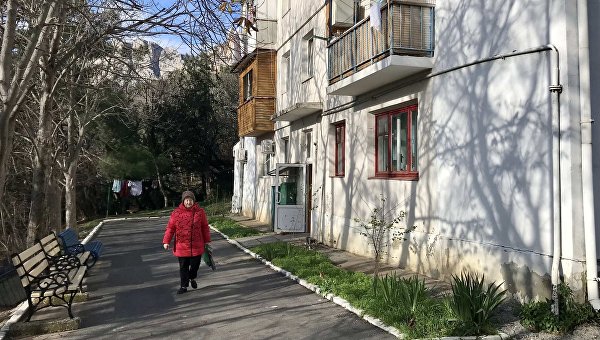 Котам раздолье. Как живёт посёлок с бывшей дачей Януковича в Крыму