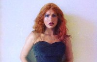 Украинская певица потребовала считать себя женщиной, несмотря на то, что пол не меняла