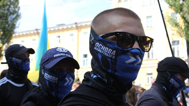 «Бандера, вставай!» Что украинские националисты будут делать без «крыши» Авакова