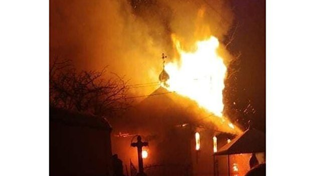 В Закарпатской области сгорел храм УПЦ