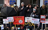 Суд над Порошенко: начались первые стычки, пострадал депутат