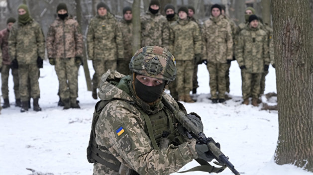 Кто хочет войны? Эксперты о нагнетании ситуации вокруг Украины