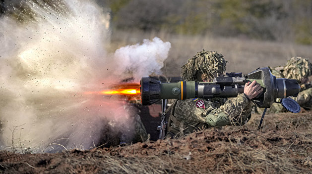 На Украину пришла партия с оружием из Польши На Украину пришла партия с оружием из Польши