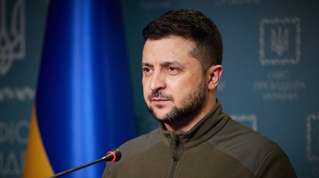 «Заведут в ванную и дадут красивый шарф»: украинский блогер предсказал судьбу Зеленского «Заведут в ванную и дадут красивый шарф»: украинский блогер предсказал судьбу Зеленского
