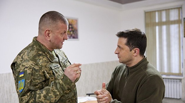 «Жертвы ради голого пиара»: Военный эксперт Рожин рассказал подробности о конфликте украинских генералов с Зеленским