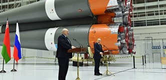 Скажем санкциям «досвидос». Что обсуждали Владимир Путин и Александр Лукашенко на космодроме Восточный