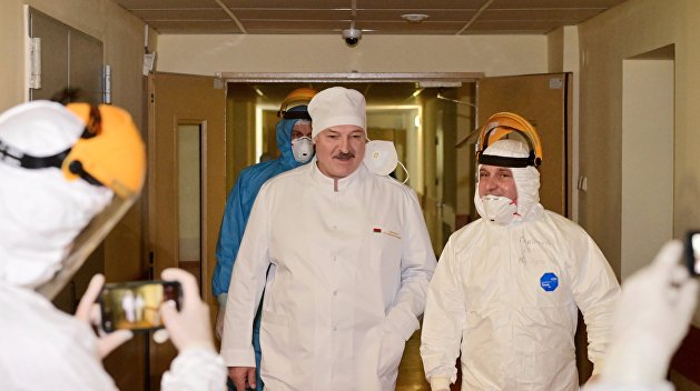 Дело врачей: в Белоруссии задержан личный медик Лукашенко и еще 35 ортопедов