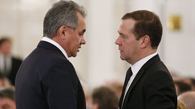 Украина ждет Шойгу и Медведева на допрос, РФ отреагировала