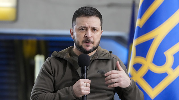 Зеленский раскритиковал канцлера ФРГ за «балансирование» между РФ и Украиной