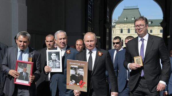 Президент РФ В. Путин принял участие в шествии Бессмертный полк