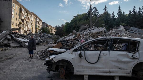 Повседневная жизнь в освобожденном Лисичанске в ЛНР