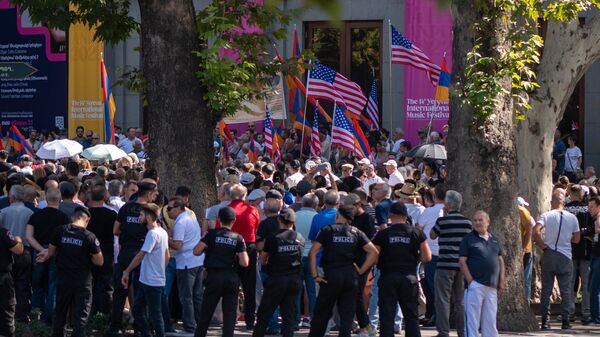 Митинг с требованием выхода из ОДКБ в Ереване