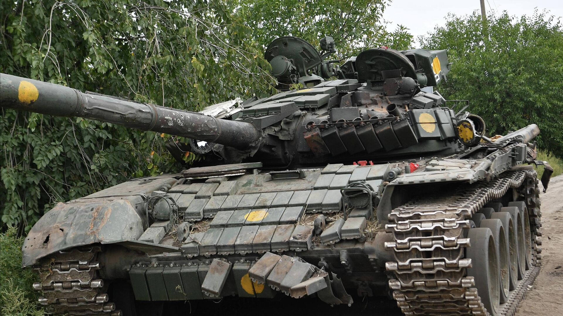 Вооруженные силы РФ подбили танк Т-72 ВСУ - РИА Новости, 1920, 03.10.2022