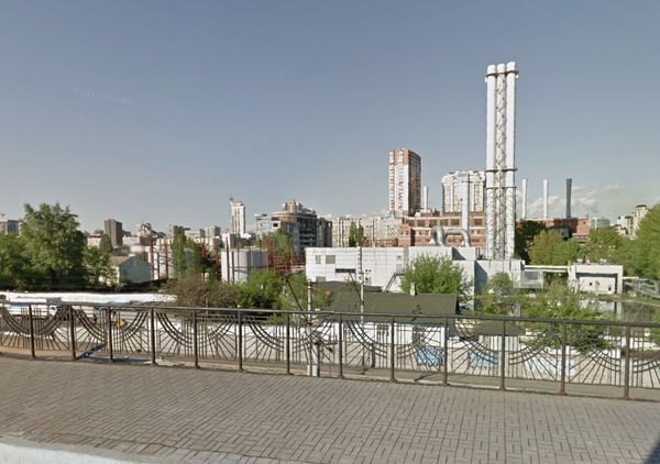 Вид на ТЭЦ-3 в Киеве со стороны улицы Вокзальной