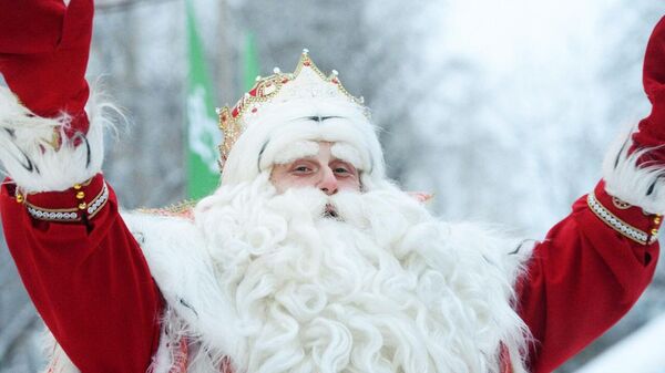 На Украине борются с Дедом Морозом. Что говорят местные жители - опрос в Днепропетровске