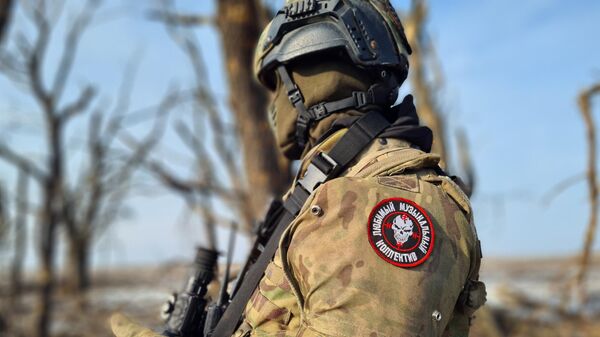 Боец группы Вагнер в Артёмовске (Бахмуте) в ДНР.
