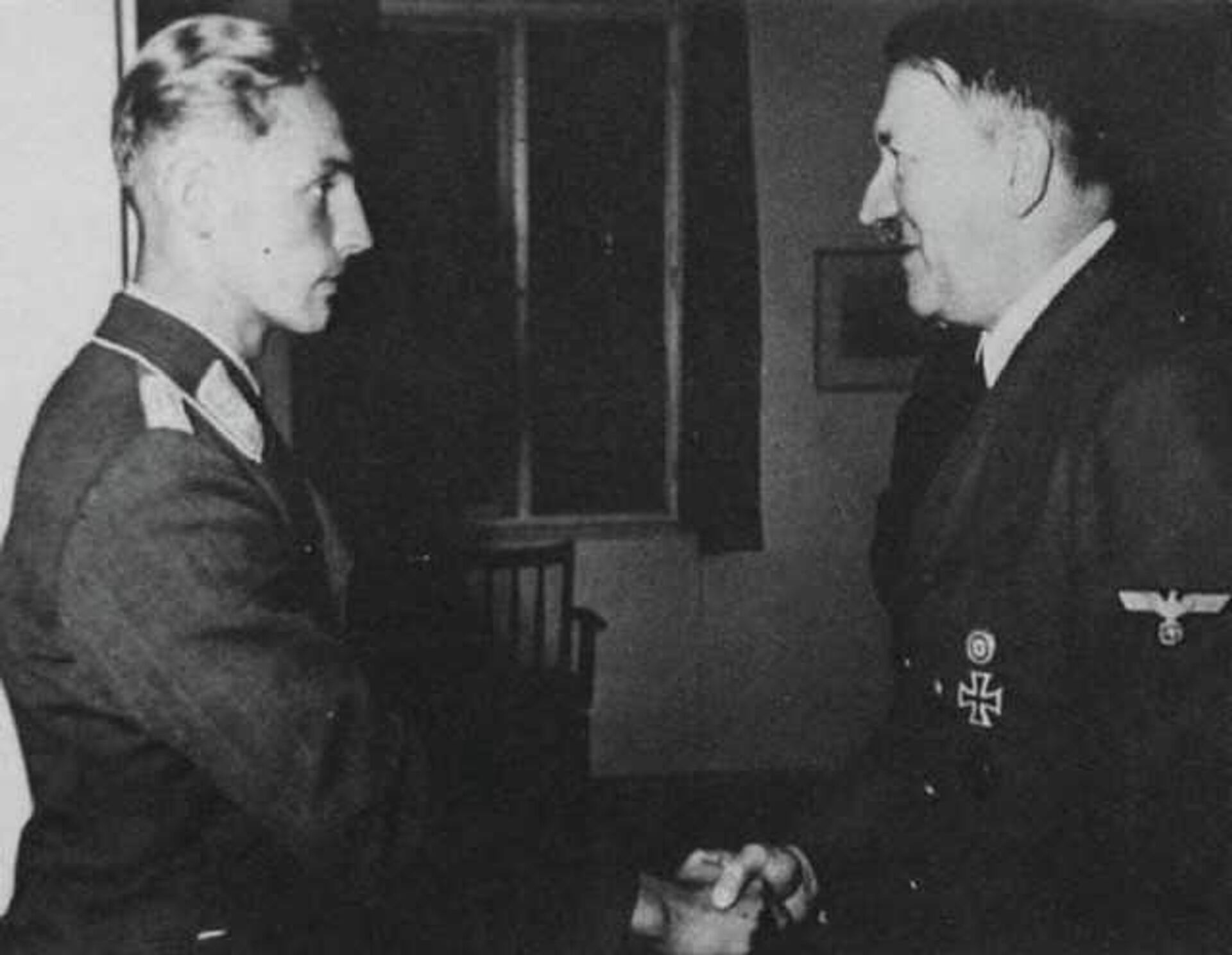 Гитлер и Хартман - РИА Новости, 1920, 26.03.2023