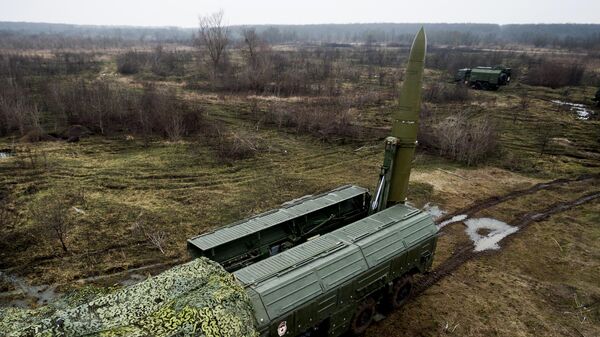 Учения расчетов ракетного комплекса Искандер-М в Краснодарском крае