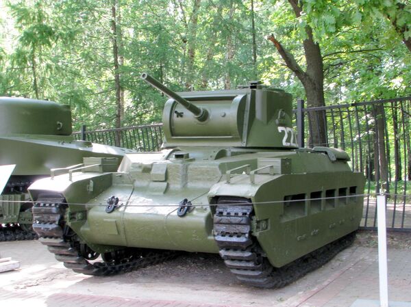 Макет танка Матильда на Поклонной горе. Фото В. Стоякина