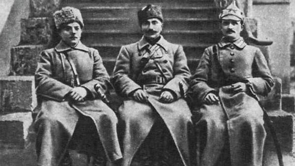 Члены РВС 1-й Конной: Ворошилов, Будённый, Щаденко. Открытый источник