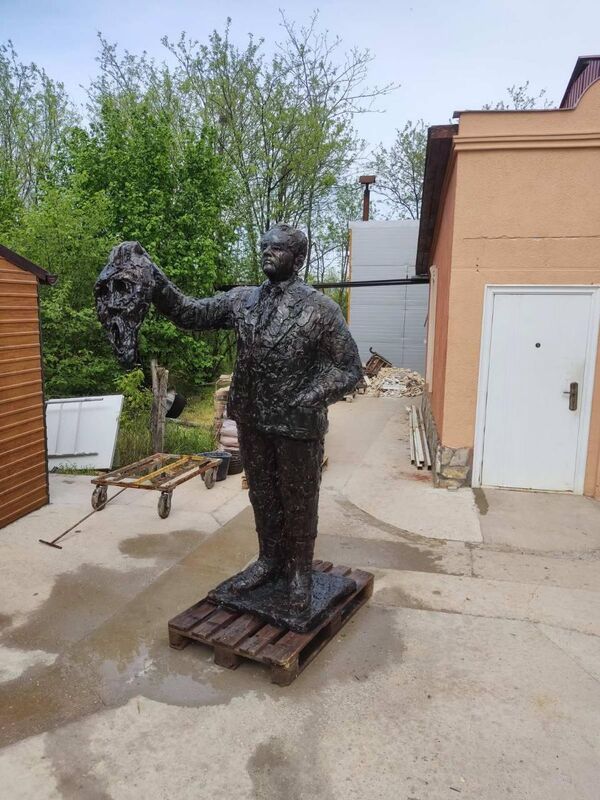 Памятник Милошевичу