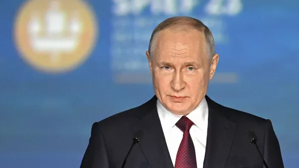 ПМЭФ-2023. Президент РФ В. Путин на пленарном заседании