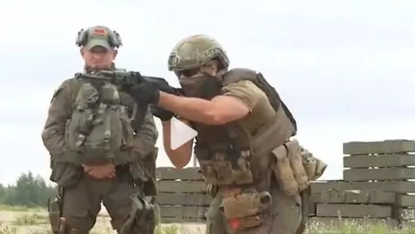 Бойцы ЧВК  Вагнер  проводят занятия в Белоруссии для территориальной обороны